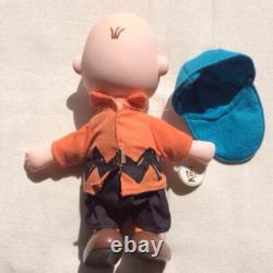 Figure Knott's Berry Farm Charlie Brown Vintage Doll Snoopy 1990s