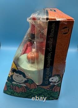 Fun Forever Peanuts It's The Great Pumpkin Charlie Brown Lucy Party Play Set New