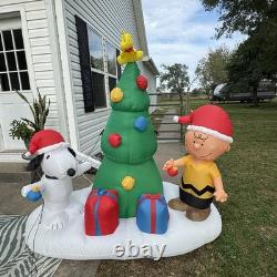 Gemmy Peanuts Airblown Inflatable 6' Wide Snoopy Charlie Brown Christmas Tree
