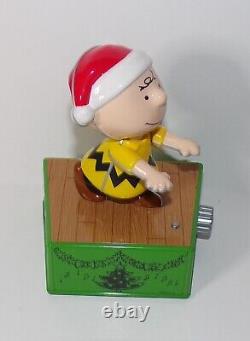 Hallmark Charlie Brown Peanuts Christmas Dance Party 2017 Lights Linus Snoopy