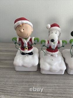 Hallmark Charlie Brown & Peanuts Gang Wireless Christmas Light Show 2015 Tested