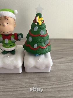 Hallmark Charlie Brown & Peanuts Gang Wireless Christmas Light Show 2015 Tested