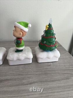 Hallmark Charlie Brown & Peanuts Gang Wireless Christmas Light Show 2015 Tested