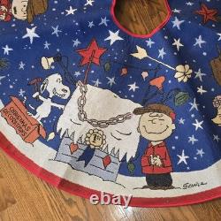 Hallmark Peanuts Charlie Brown Light Up Christmas Tree Skirt Snoopy Box + Cord