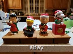 Hallmark Peanuts Christmas Wireless Band Set Charlie Brown, Lucy, Snoopy Excelle