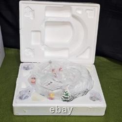 Hallmark Peanuts Sledding Musical Tabletop Figurine Motion Charlie Brown Snoopy