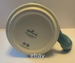 Hallmark Peanuts Snoopy Linus 3D Blanket Handle Mug