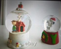 Hallmark Snoopy Charlie Brown Christmas Snow Dome Figurine