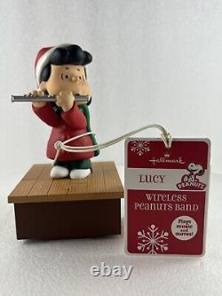 Hallmark Wireless Peanuts Holiday Band Schroeder, Snoopy, Charlie Brown, Lucy