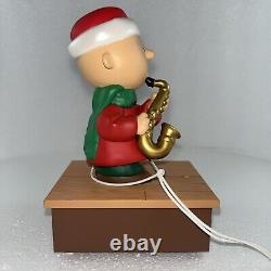 Hallmark Wireless Peanuts Holiday Band Schroeder, Snoopy, Charlie Brown, Lucy