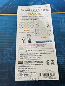 Japan Snoopy Town Collection Peanuts Charlie Brown Pin Charm Figure Square Enix