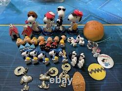 Japan Snoopy Town Collection Peanuts Charlie Brown Pin Charm Figure Square Enix