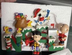 Kurt S. Adler Peanuts Resin Noel Tablepiece Snoopy Charlie Brown 8.25 x 5.75