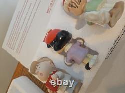 LENOX PEANUTS CHRISTMAS CAROLING Sally Snoopy Charlie Brown Lucy Linus withBox