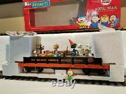 LGB Peanuts Snoopy Charlie Brown Limited Edition Cars 44610 and 43915