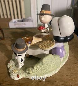 Lenox Giving Thanks figurine Peanuts gang Charlie Brown Snoopy Thanksgiving Mint