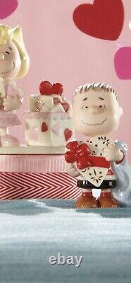 Lenox PEANUTS VALENTINES DAY FIGURINE SET 5pc Set. NIB Snoopy Charlie Brown