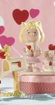 Lenox PEANUTS VALENTINES DAY FIGURINE SET 5pc Set. NIB Snoopy Charlie Brown