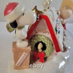 Lenox Peanuts Charlie Brown Snoopys Christmas Celebration Music Box IOB 2006