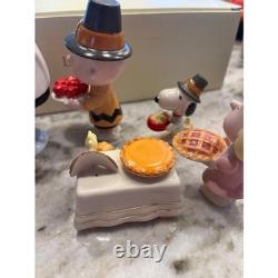 Lenox Peanuts Thanksgiving Charlie Brown Sally Snoopy Linus Lucy NEW IN BOX