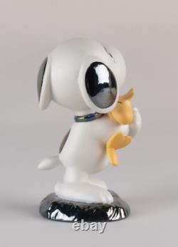 Lladro Set of 2 Charlie Brown and Snoopy Figurine 01009490 and 01009491