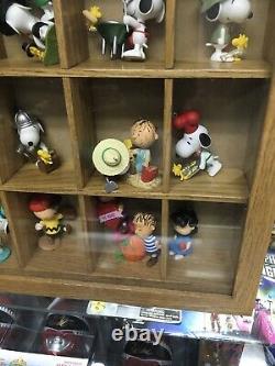 Lot Of (32) Hallmark Keepsake Peanuts (Snoopy, Charlie Brown) Ornaments In Case