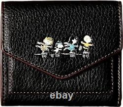 NEW Coach Peanuts Charlie Brown Ice-Skating Wallet. #16128 B. Limited Edition