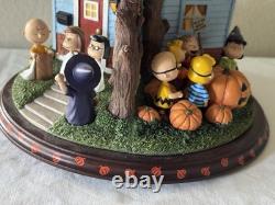 PEANUTS HALLOWEEN EXTRAVAGANZA Rotating Lazy Susan Sculpture Danbury Mint 2016