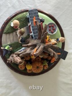 PEANUTS HALLOWEEN EXTRAVAGANZA Rotating Lazy Susan Sculpture Danbury Mint 2016