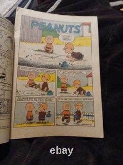 Peanuts #1 Gold Key 1963 Silver Age Charlie Brown! Snoopy Cover Four Color 878