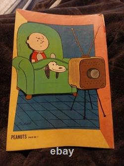 Peanuts #1 Gold Key 1963 Silver Age Charlie Brown! Snoopy Cover Four Color 878