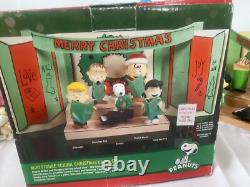 Peanuts Charlie Brown Christmas Pageant Mini Figure Nativity Set Concert Choir +