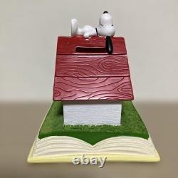 Peanuts Charlie Brown Snoopy Ceramic Piggy Bank Ornament 6.1in Height