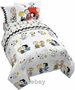 Peanuts Charlie Brown Snoopy Lucy White Black 7 pc Comforter Set Twin Full Bed