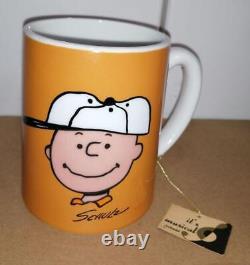 Peanuts Charlie Brown Vintage Mug Music Box Snoopy