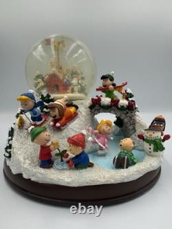 Peanuts Danbury Mint The Ultimate Snow Globe 2012 Super Rare! READ
