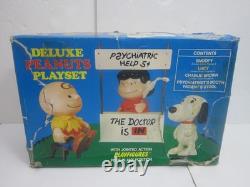 Peanuts Deluxe Playset Charlie Brown Lucy Snoopy Psychiatric Dr. Office Complete