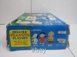 Peanuts Deluxe Playset Charlie Brown Lucy Snoopy Psychiatric Dr. Office Complete