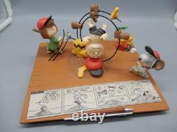 Peanuts Gallery Snoopy I GOT A ROCK 2016 Ltd Ed figurine HALLOWEEN in BOX