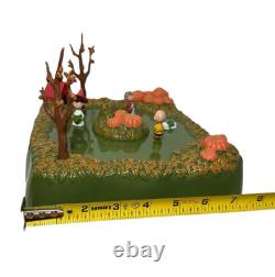 Peanuts Halloween It's the Great Pumpkin, Charlie Brown Prowling Pumpkin Patch