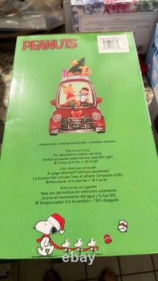 Peanuts Holiday Water Spinning Car Snoopy Charlie Brown LED Lights Christmas New