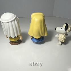 Peanuts Nativity Scene 9pc Figurine Set Snoopy Woodstock Charlie Brown Lucy 2007