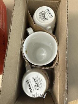 Peanuts Snoopy 16 Pc Dinnerware Set Christmas Carol Rare Version