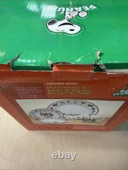 Peanuts Snoopy 16 Pc Dinnerware Set Christmas Carol Rare Version