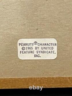 Peanuts Snoopy 3-D Plaque Molded Wall Art 1965 Charlie Brown Character
