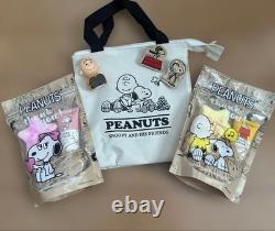 Peanuts Snoopy Charlie Brown Gift Set Tote Bag Hand Cream Figurine Clips Bundle