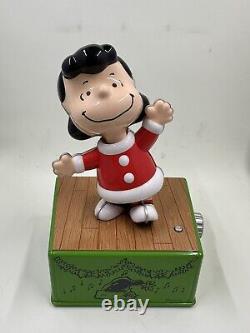 Peanuts Snoopy Charlie Brown Hallmark 5 Piece Set Dance Party 2017