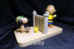 Peanuts Snoopy & Charlie Brown Tennis Bookends Peanuts gifts toys collection