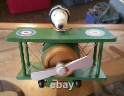 Peanuts Snoopy Charlie Brown Vintage Wooden Sopwith Camel Plane Music Box 1970