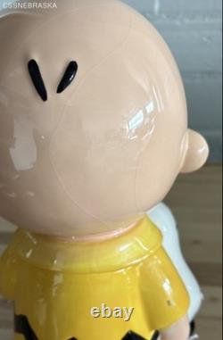 Peanuts Snoopy Hugging Charlie Brown Westland Giftware Cookie Jar SKU#VK8782